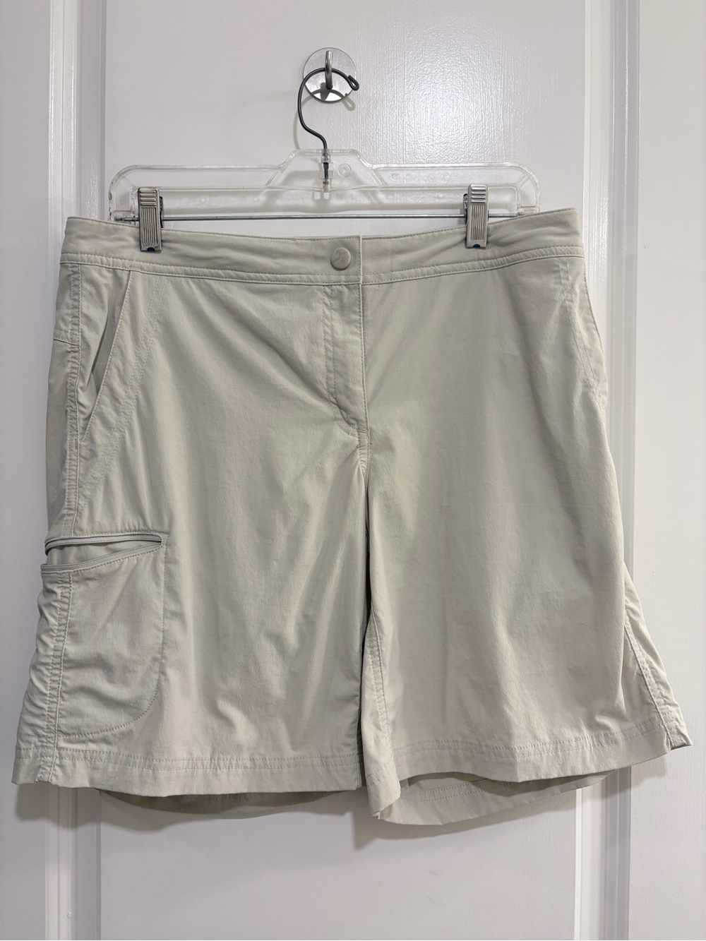 Women's LL Bean Lightweight Utility Shorts - Light Beige